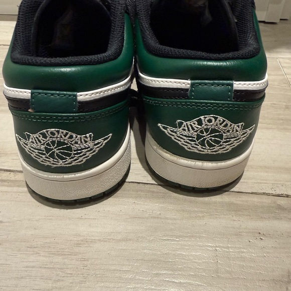 Nike Air Jordan Low Sneakers - Black and Green - Picture 5 of 7